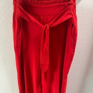 Red slack with pockets